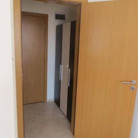 In Azalia 2 Complex Appartement Nessebar