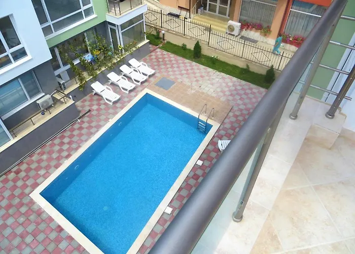 Апартамент In Azalia 2 Complex